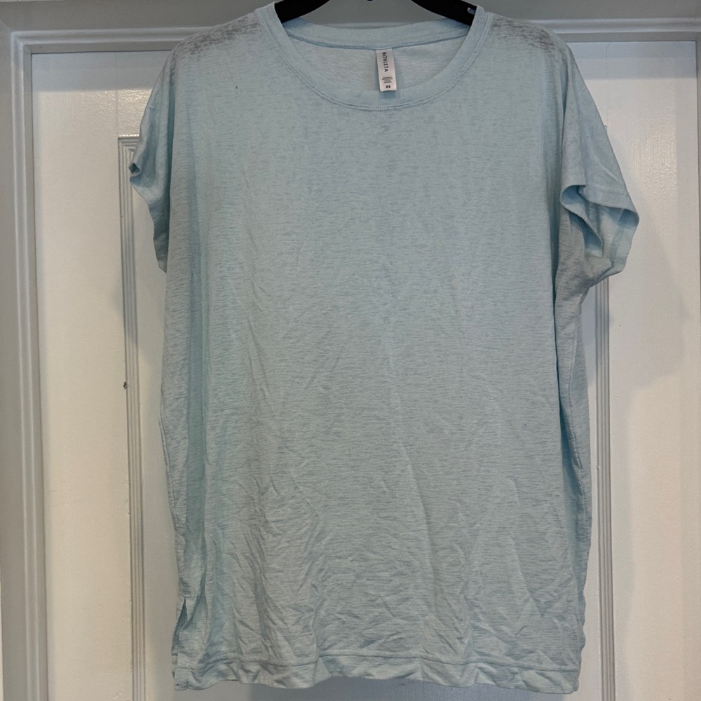 Athleta Sky Blue Tee EUC